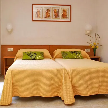 Appartement In With A Shared Pool